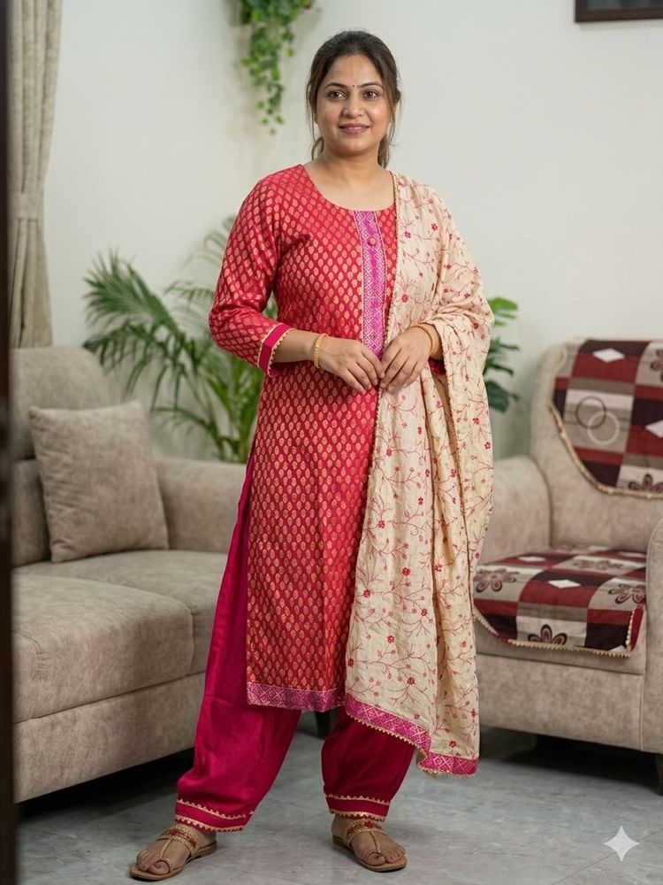 Elegant Red &amp; Cream Kurta Set with Dupatta