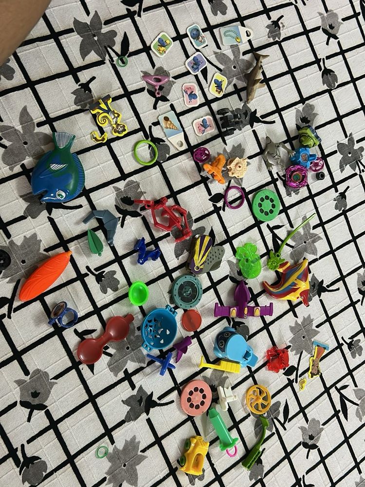 Assorted Toy Lot