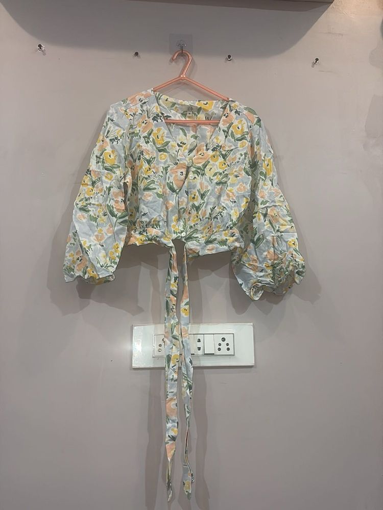 Floral Print Crop Top with Tie