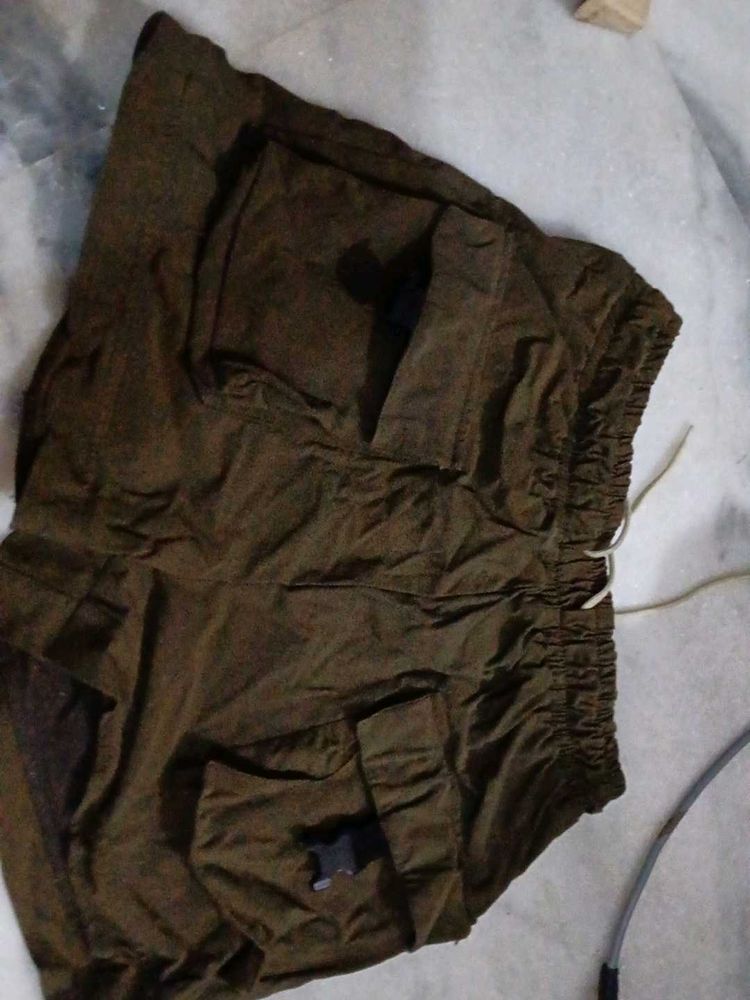 Women's Cargo Shorts - Olive Green