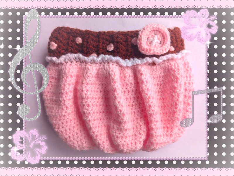 Crochet pouch