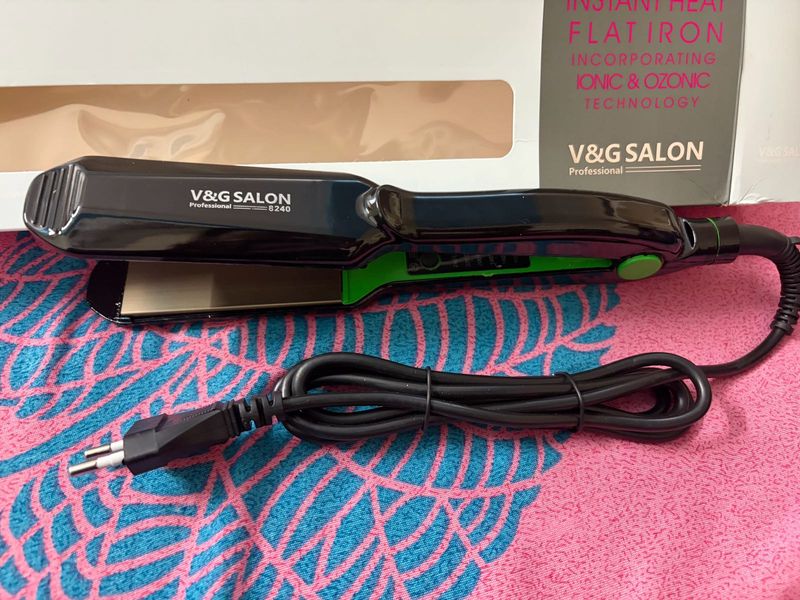 V&amp;G SALON Professional Flat Iron