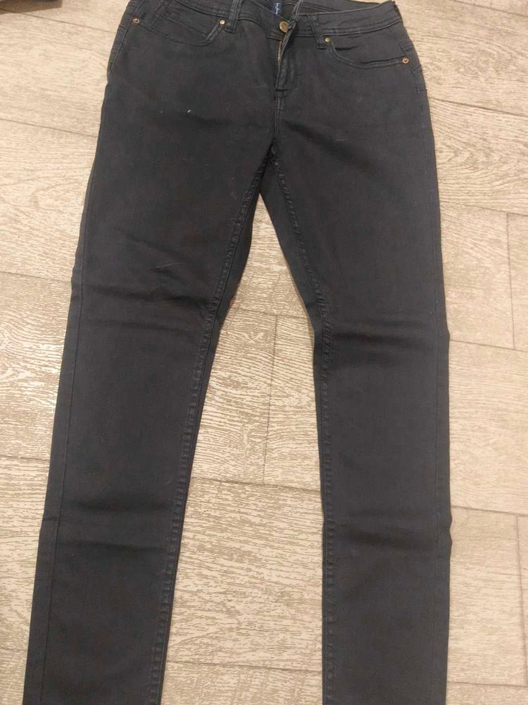 Stylish Black Jeans
