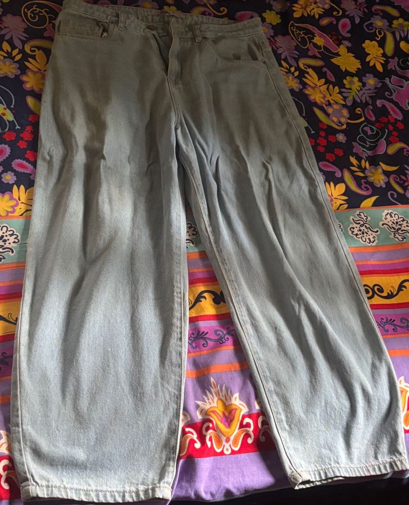 Light Wash Baggy Jeans