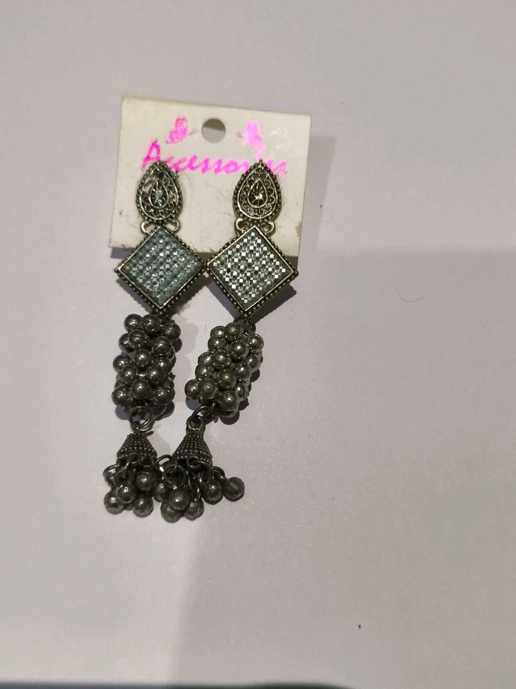 Silver Jhumka Earrings
