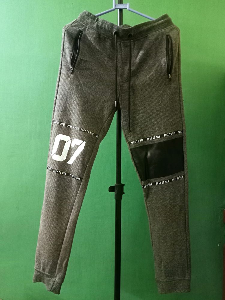 Team Spirit Premium Joggers (77cm)
