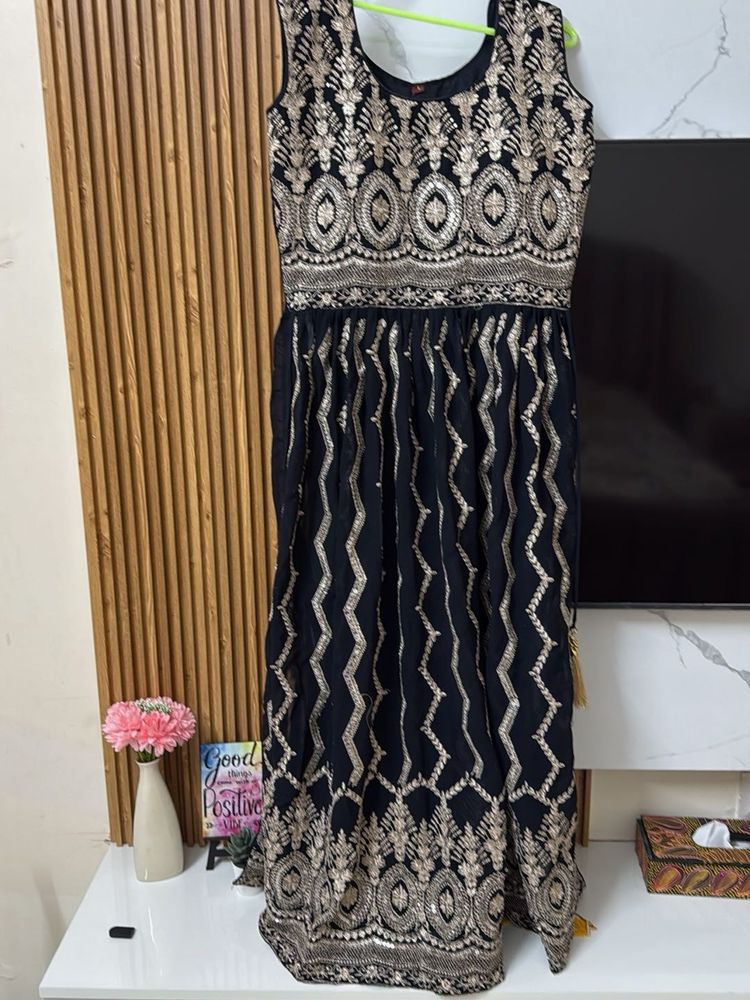 Elegant navy blue &amp; Gold Embellished Kurta