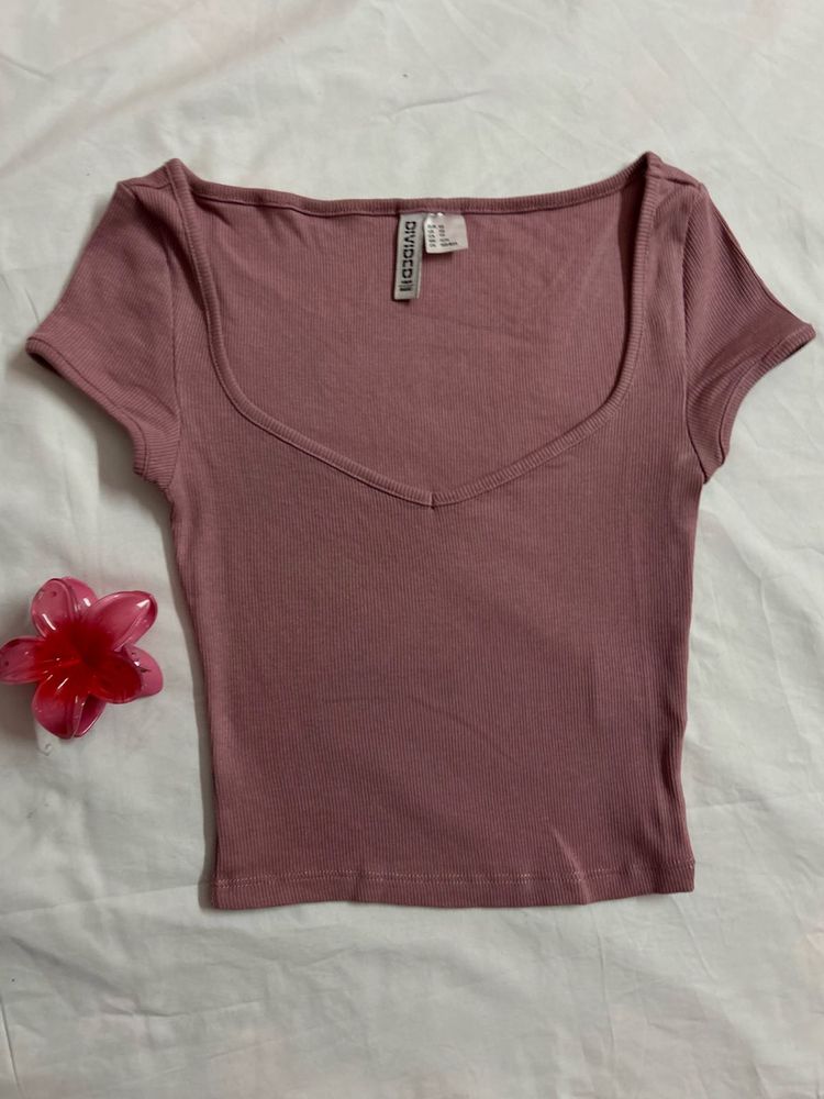 H&amp;M Divided Mauve Cropped Top