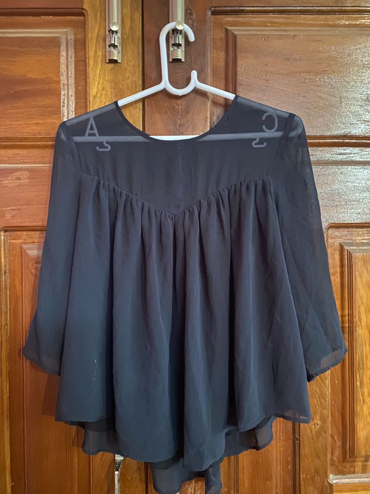 Chic Black Flowy Tunic Top