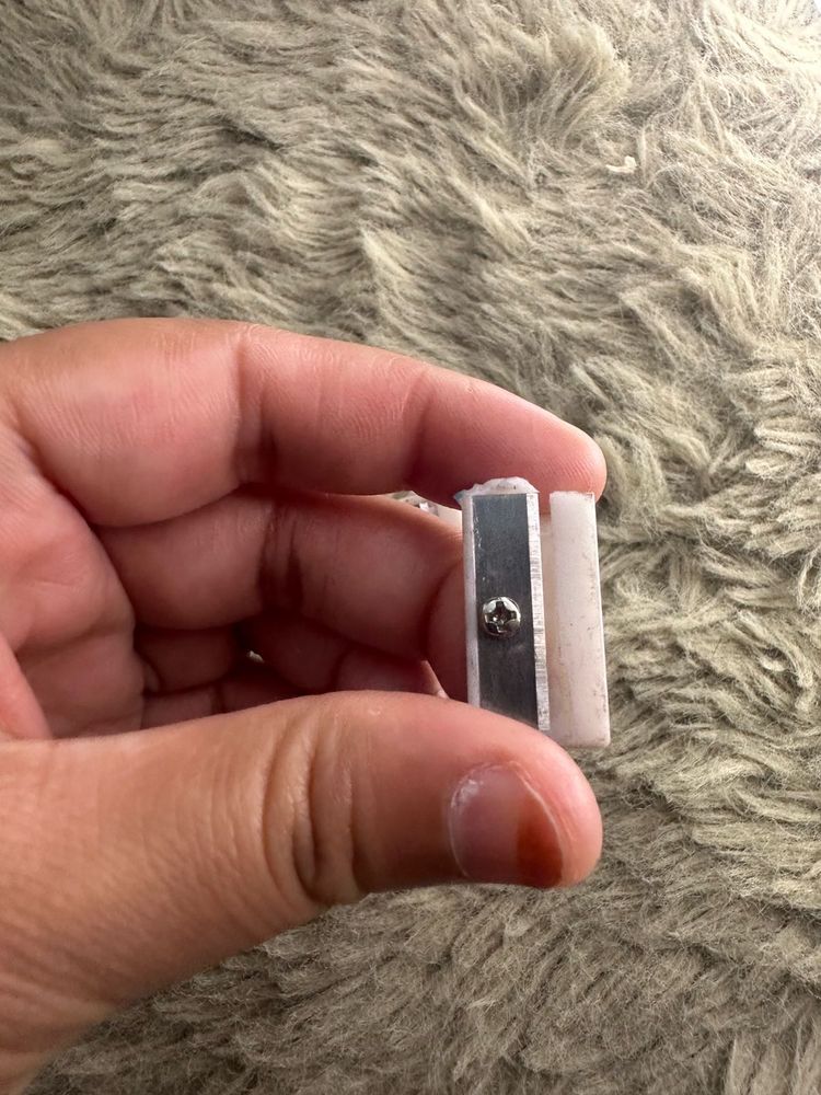 Portable Kajal and lipliner Sharpener