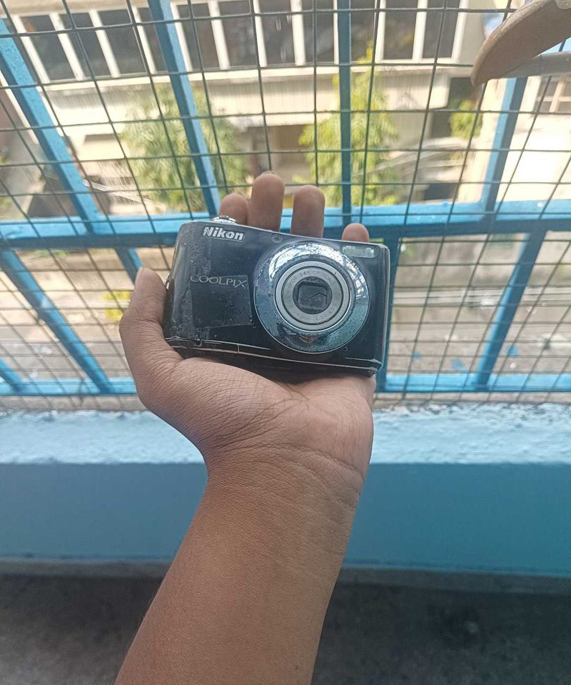 Nikon Coolpix Digicam/ Digital Camera
