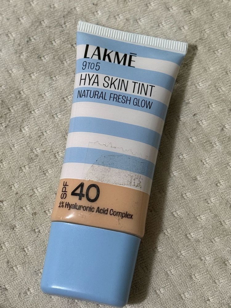 Lakme 9 to 5 Hya Skin Tint