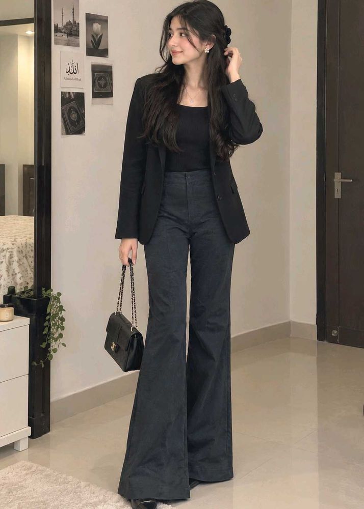 Balck pent
