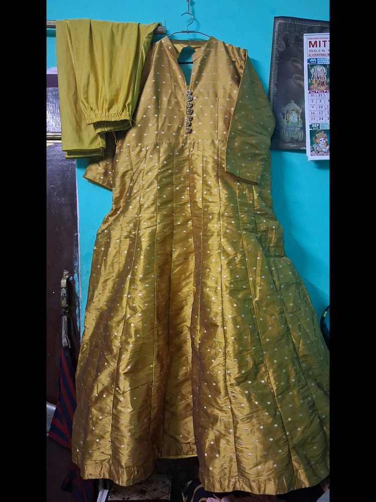 Elegant Polyster Kurta Set with Pyjami