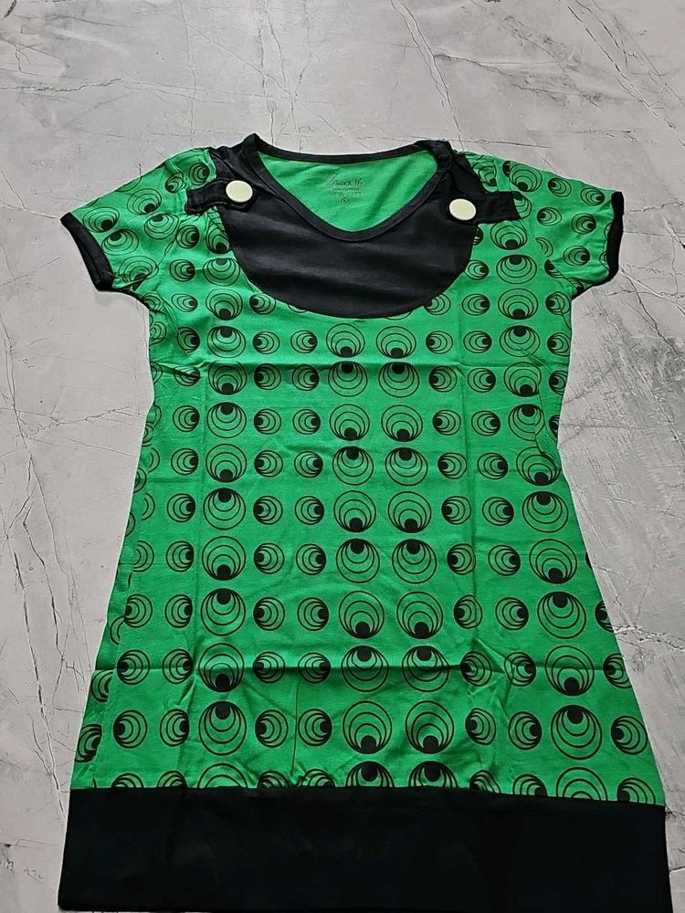 Green Graphic Print Tunic Top