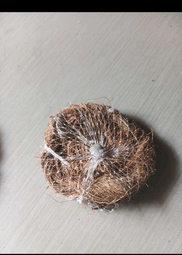 Coconut coir scrub (pack of 3)Good to clear your v