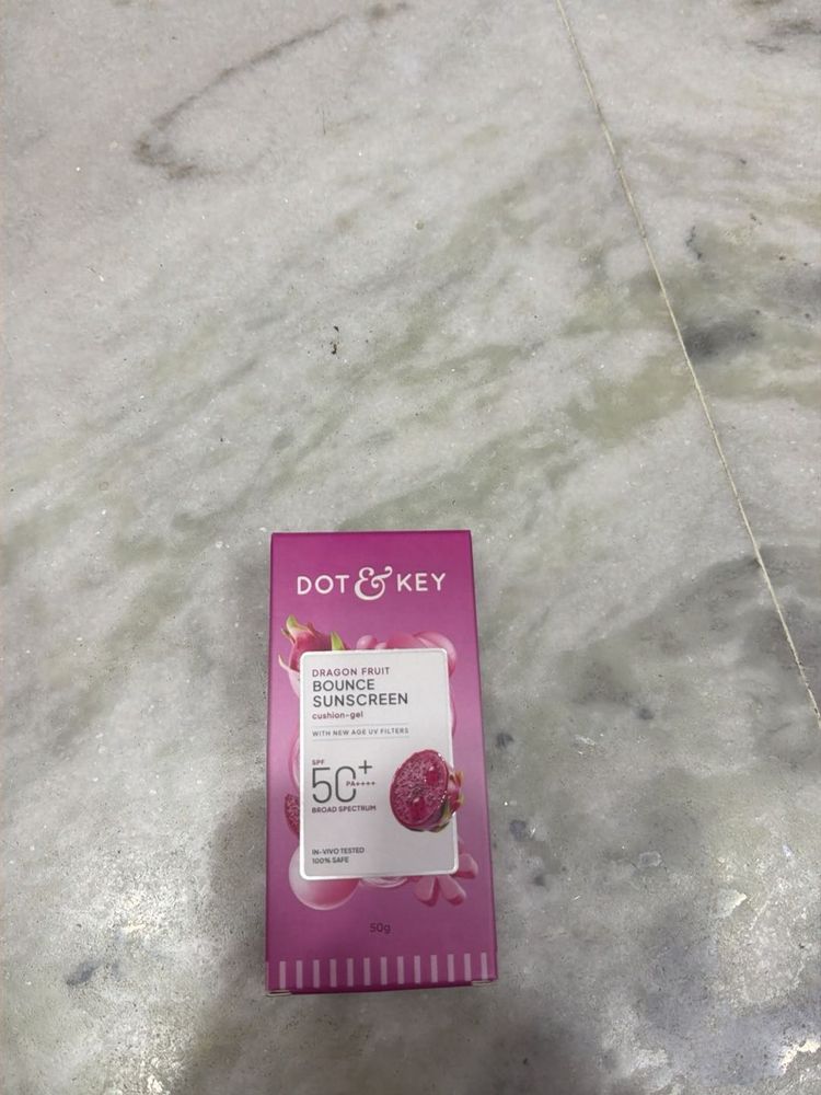 Dot &amp; Key Dragon Fruit Sunscreen