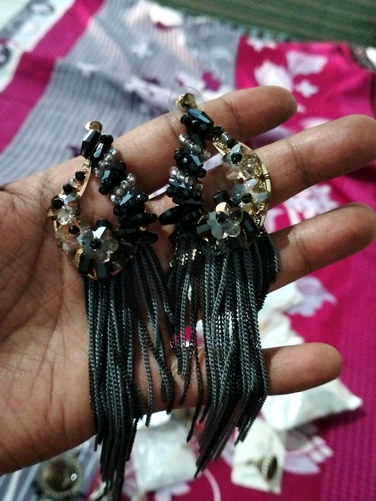 Stylish Black Colour Earings Set