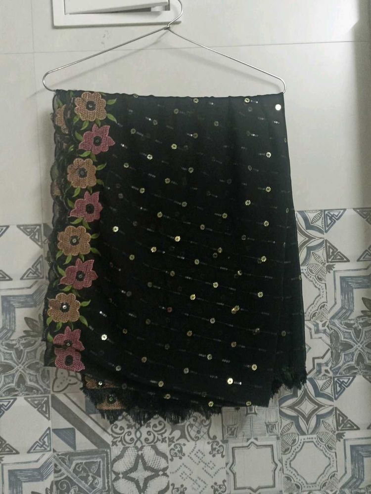 Black Duppata