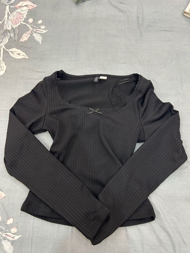 Ribbed Black Square Neck Top