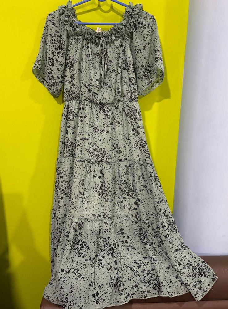 Floral Print Off-Shoulder Maxi Dress