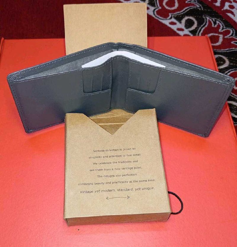 VERBOSE mens stylish Gray leather wallet