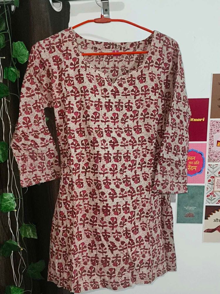 Chic Floral Print Loose Fit Short Kurti