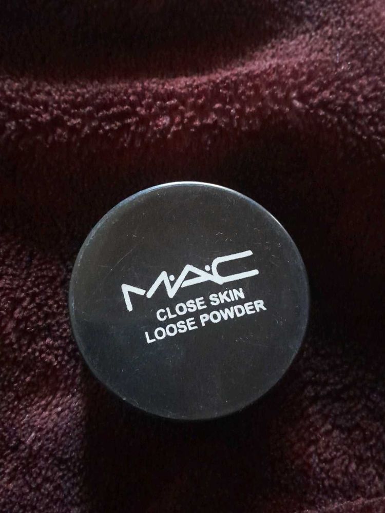 MAC Close Skin Loose Powder