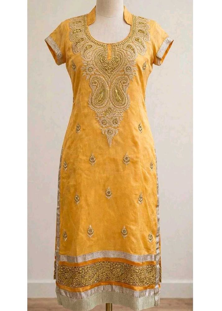 Elegant Yellow Kurta Set with Embroidery