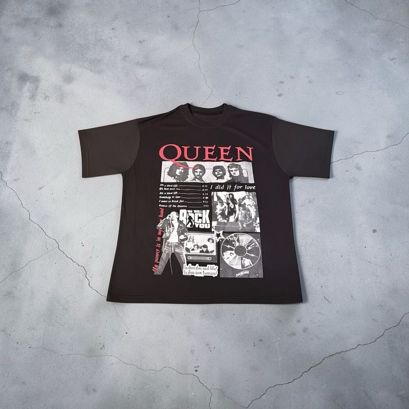 Queen Retro Graphic T-Shirt