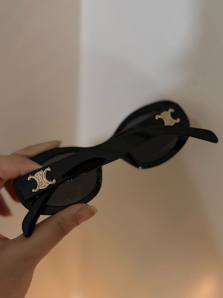 Stylish Black Sunglasses