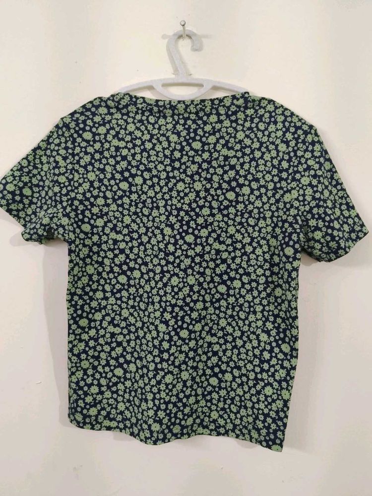 Floral Print Navy Blue fitted Top