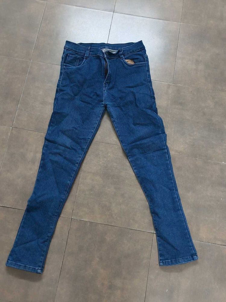 dark blue skinny jeans