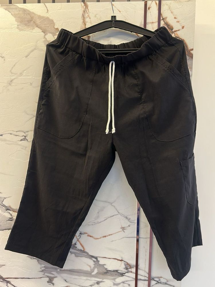 Casual Black Cropped Pants, Waist- 30