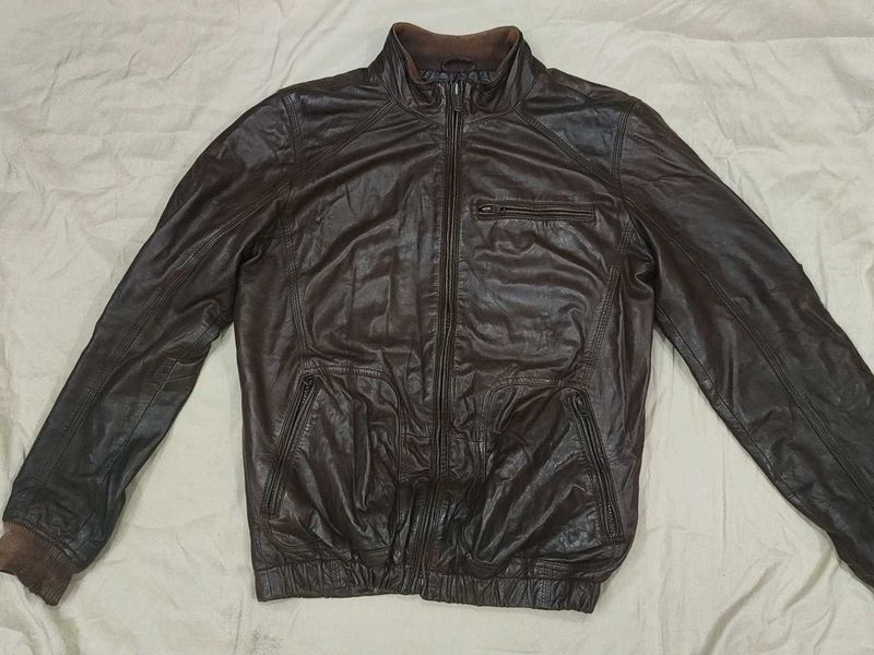 Unisex classic leather bomber jacket