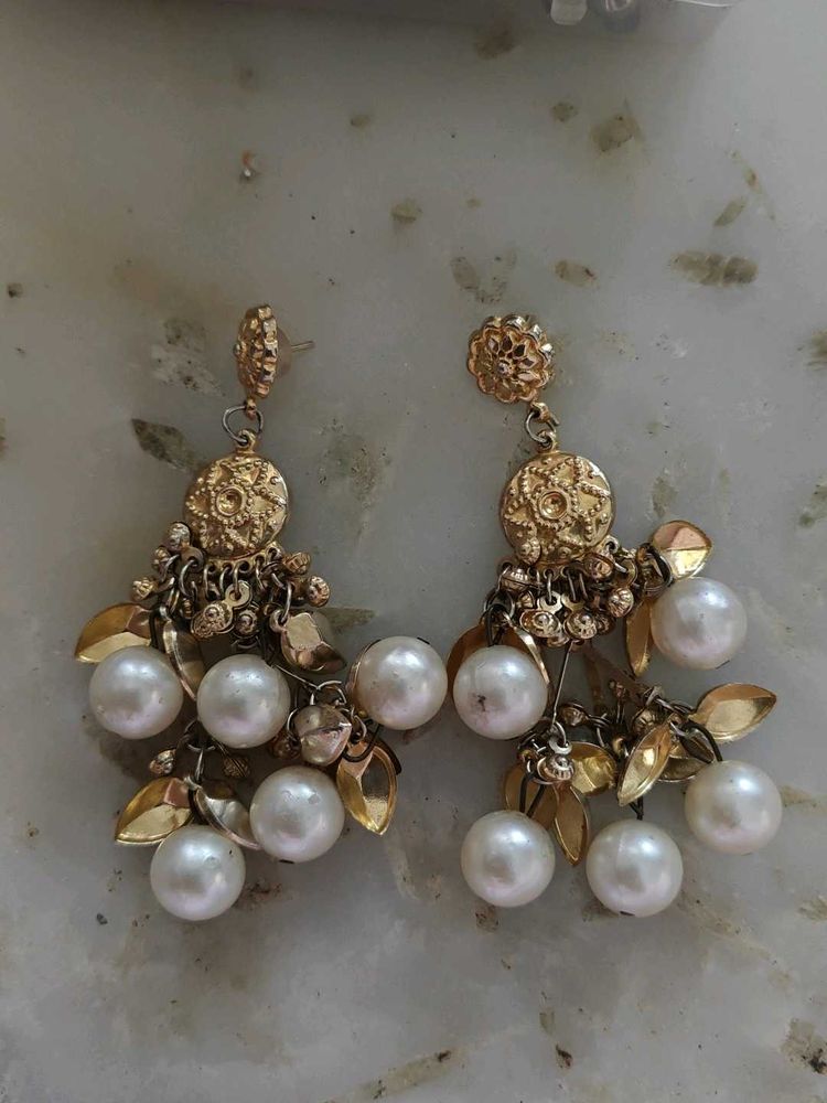 Elegant Pearl &amp; Gold Tone Chandelier Earrings