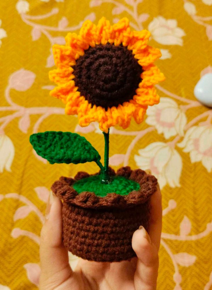 Handmade Crocheted Sunflower Pot 🌻