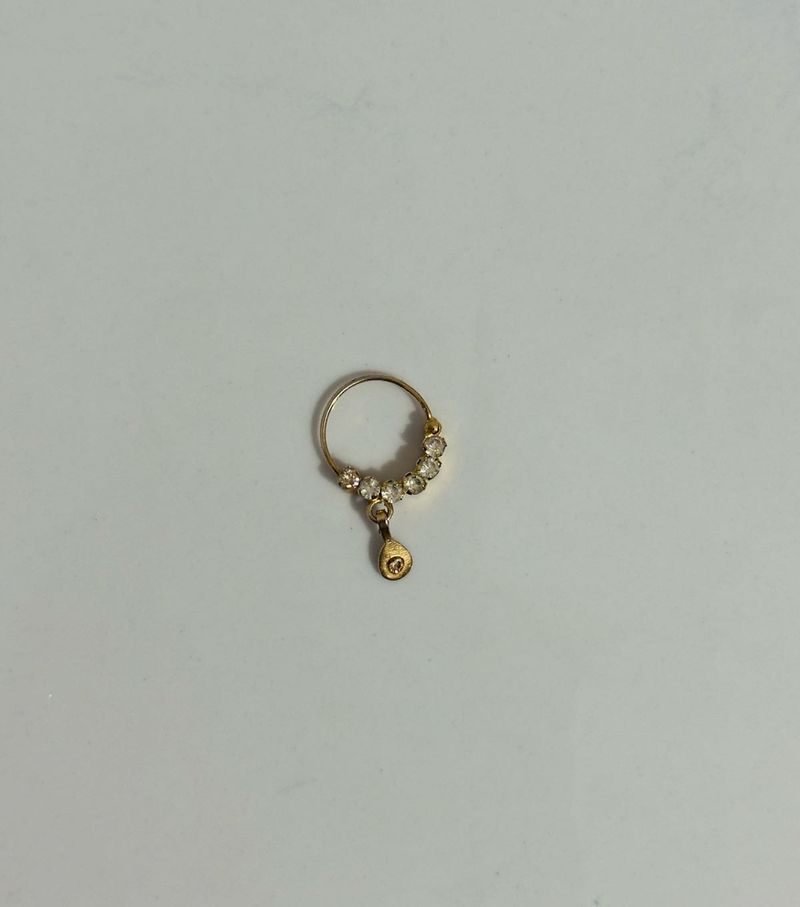 Elegant Gold Nose Pin with Stones