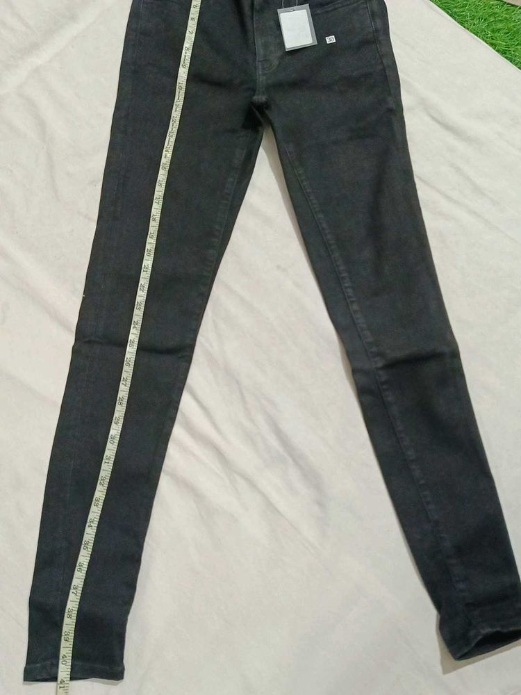 American Eagle Black Skinny Jeans