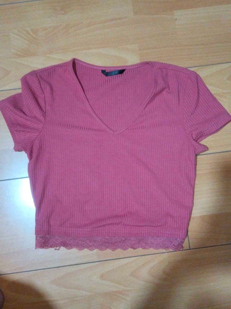 Cute Pink Cropped V-Neck Top