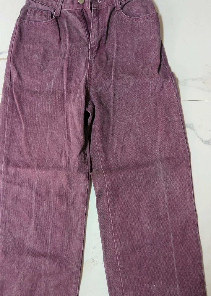 Stylish Women's Wide-Leg Jeans