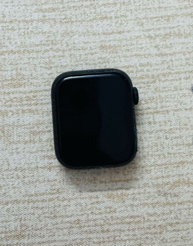 Apple Smart Watch SE2 model- Black 38mm