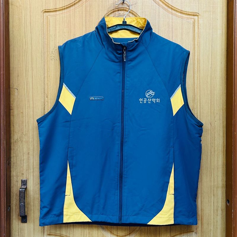 Men's gray &amp; Yellow Vest
