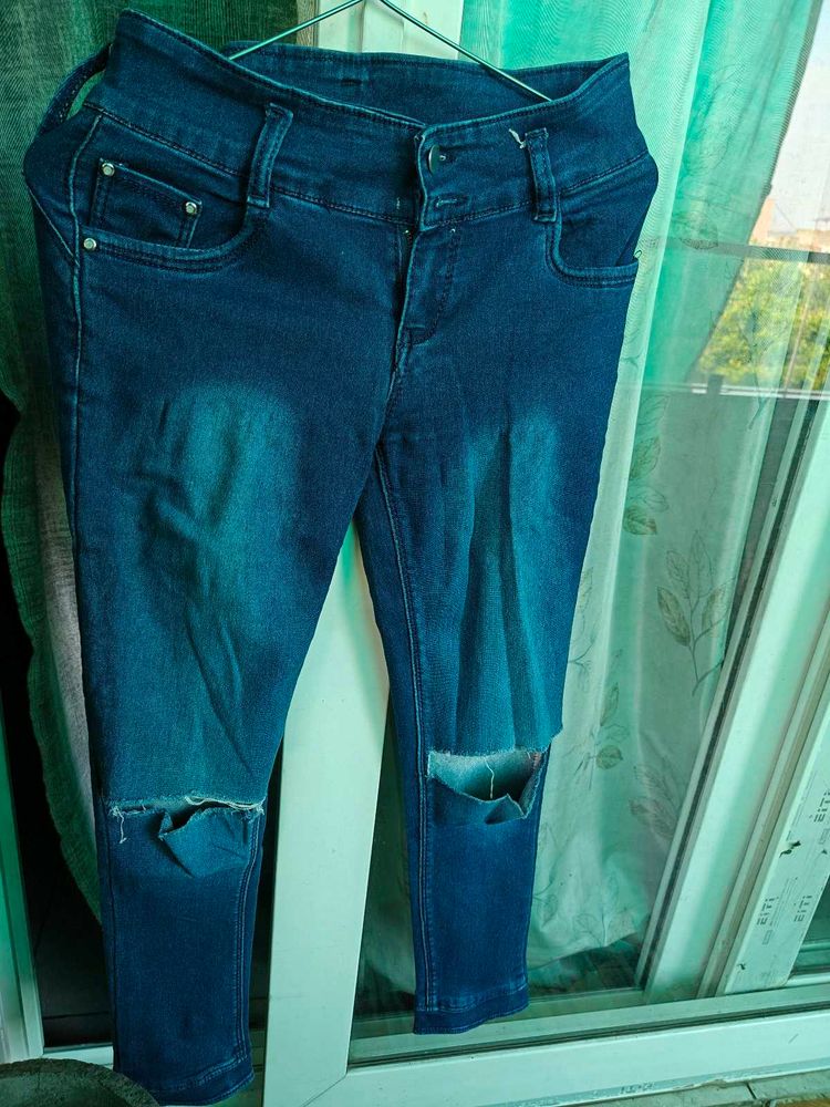 Jeans Ripped Knee Denim