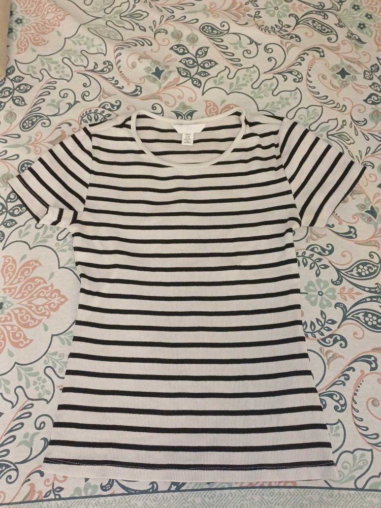 H&amp;M Striped T-Shirt