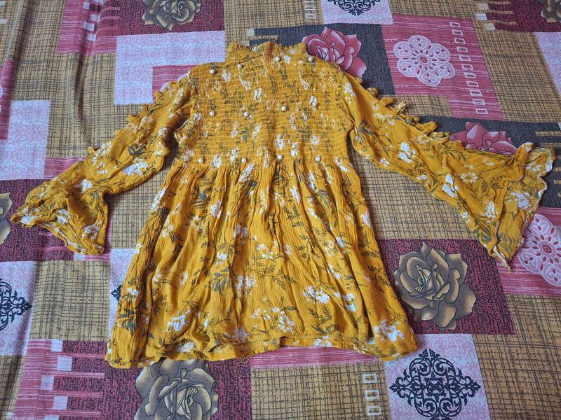Stylish Yellow Floral Top