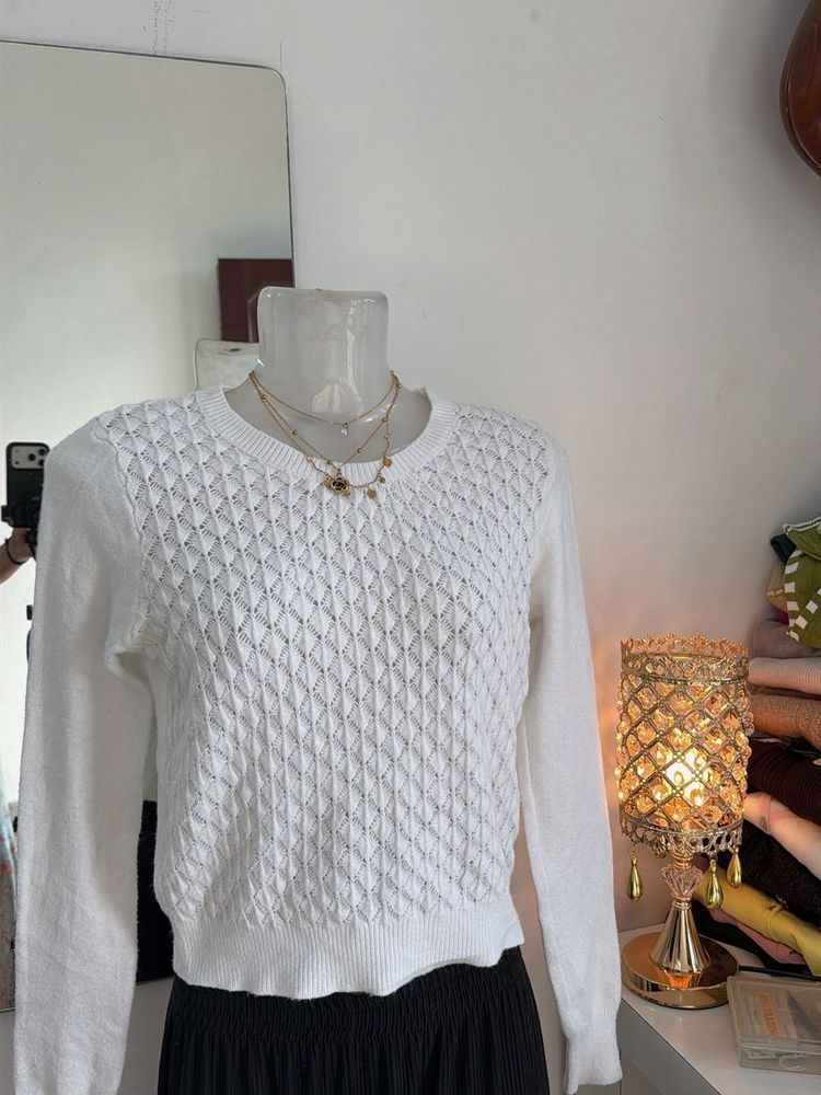 Chic White Knit Sweater