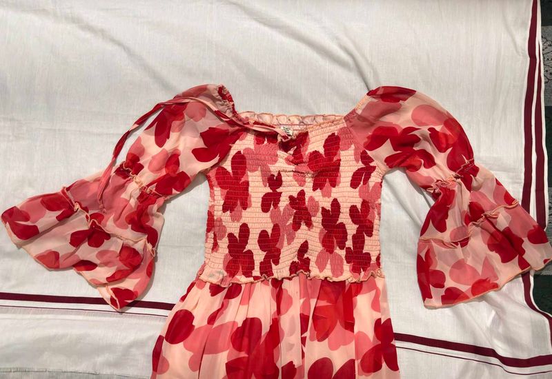 Chic Floral Print Smocked Maxi Dress