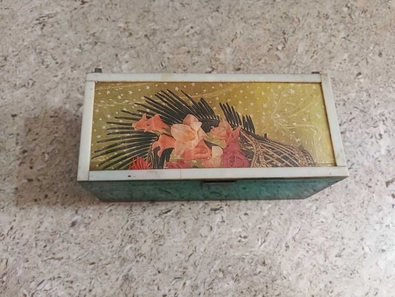 Vintage Floral Trinket Box