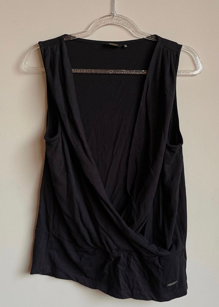 Roadster Black Casual Top